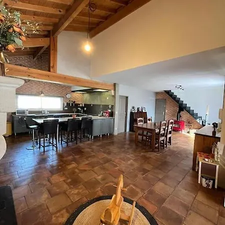 Maison Pau - *